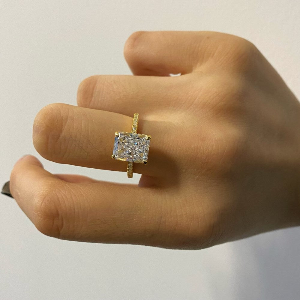 Kiss Ring