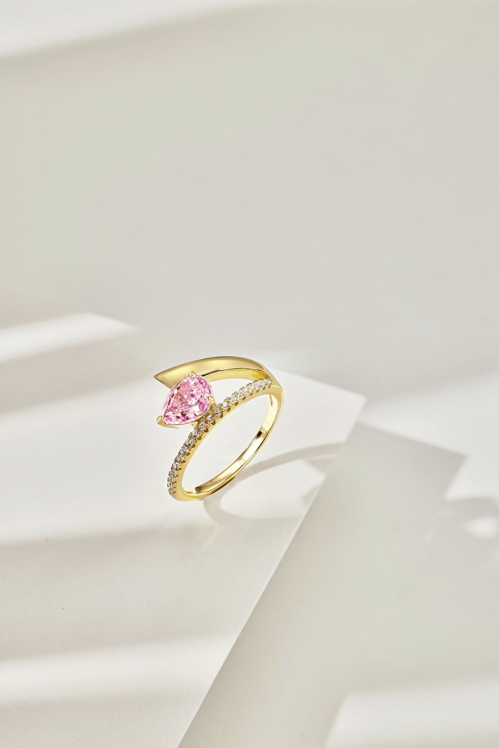 Cheeky Ring / Gold Soft Pink