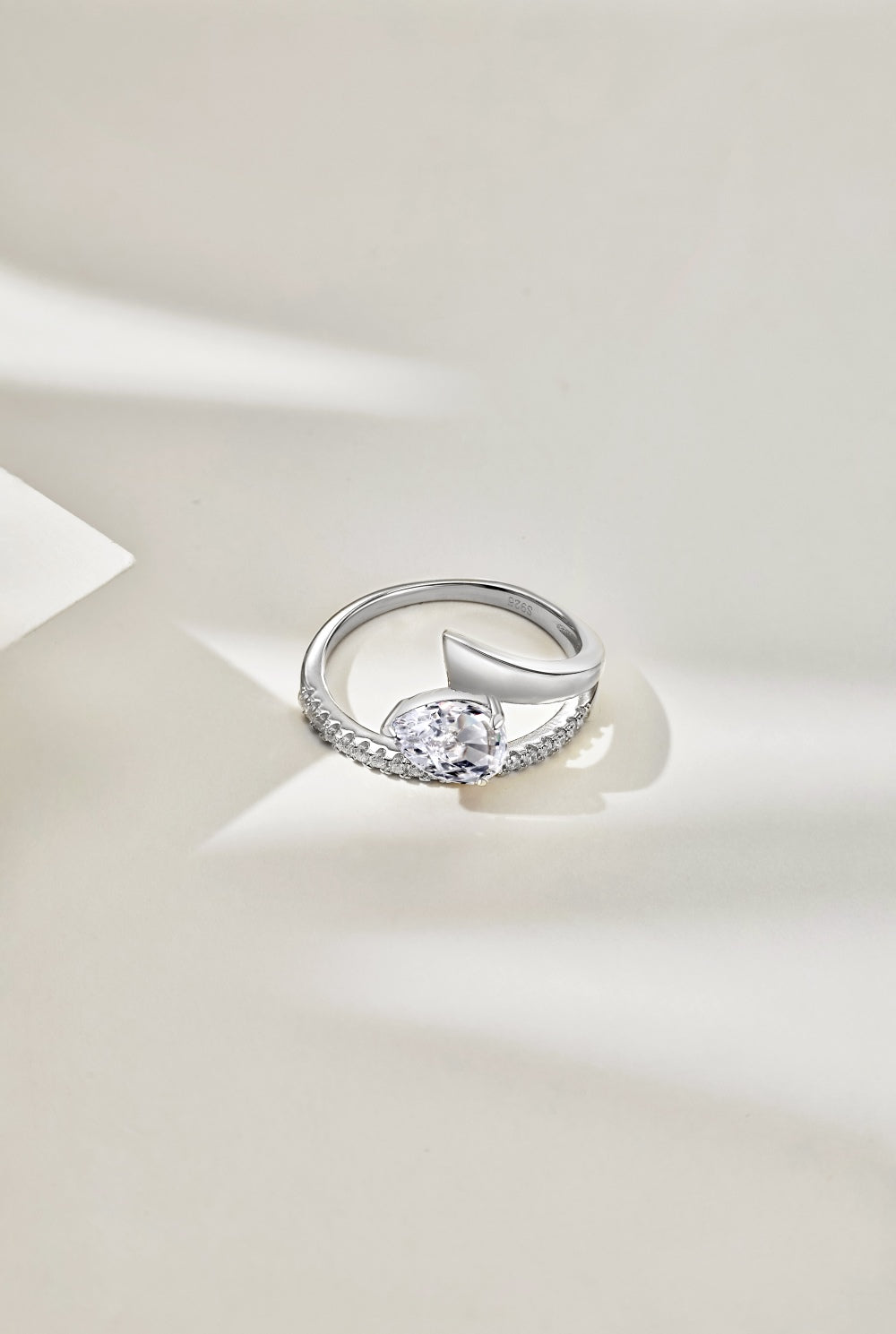 Cheeky Ring / Silver Clear