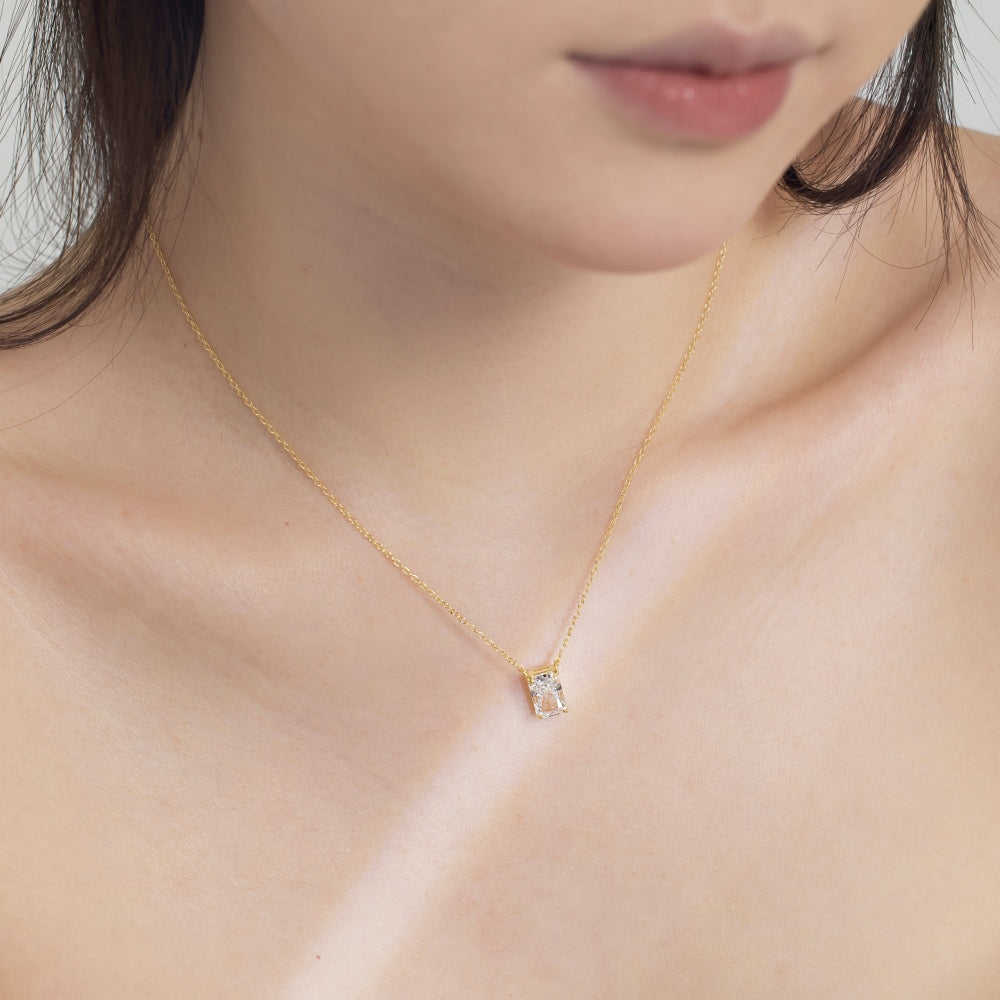 Classic Emerald Cut Necklace Crushed Ice