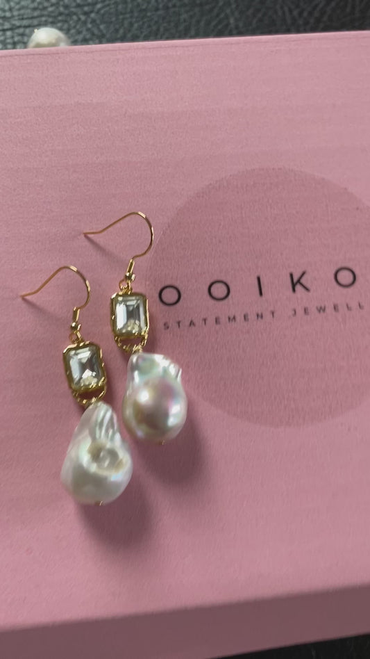Baroque Pearl Earring